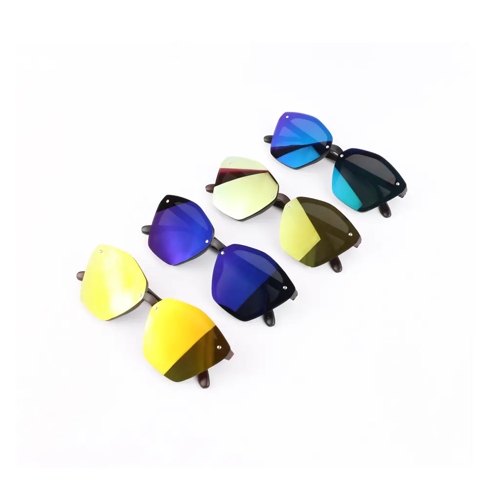 Lentes de sol con diseño exclusivo para venta al por mayor (12 piezas)